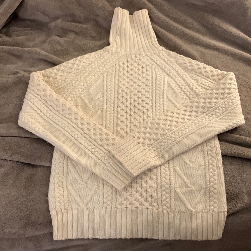 Like new J Crew turtle neck sweater